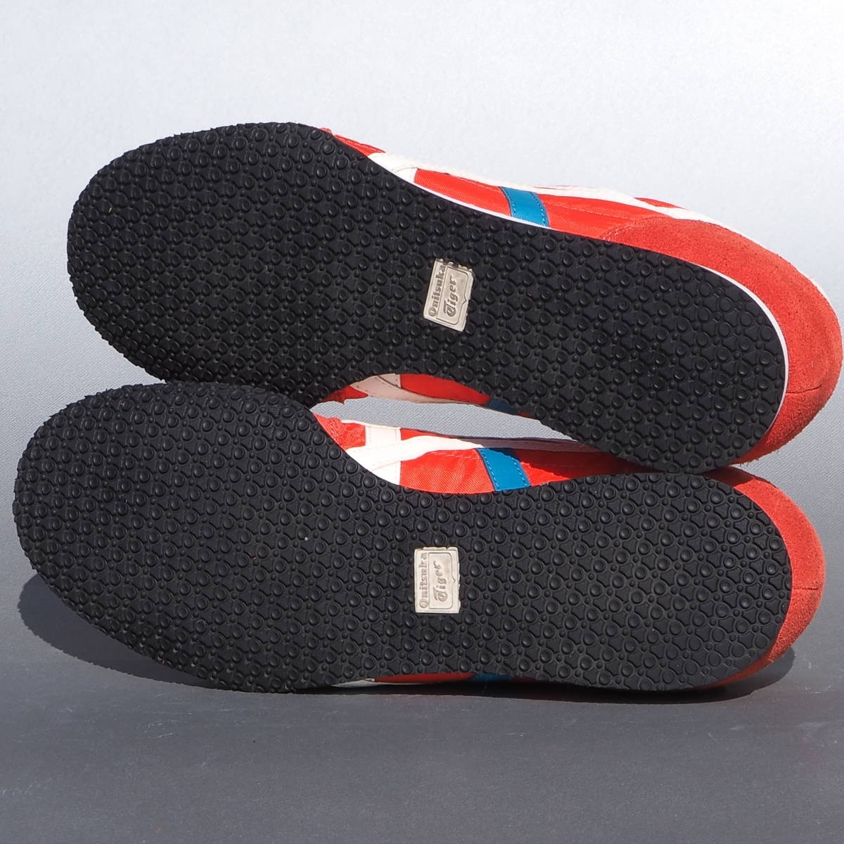 Onitsuka Tiger Serrano Red White Blue TH109L Sneaker without box