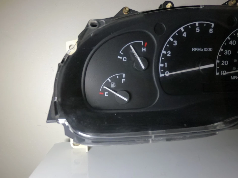 (1995-1997) Ford Ranger/Explorador Velocímetro Calibre Cluster MPH con Tacómetro Foto 4 de 4