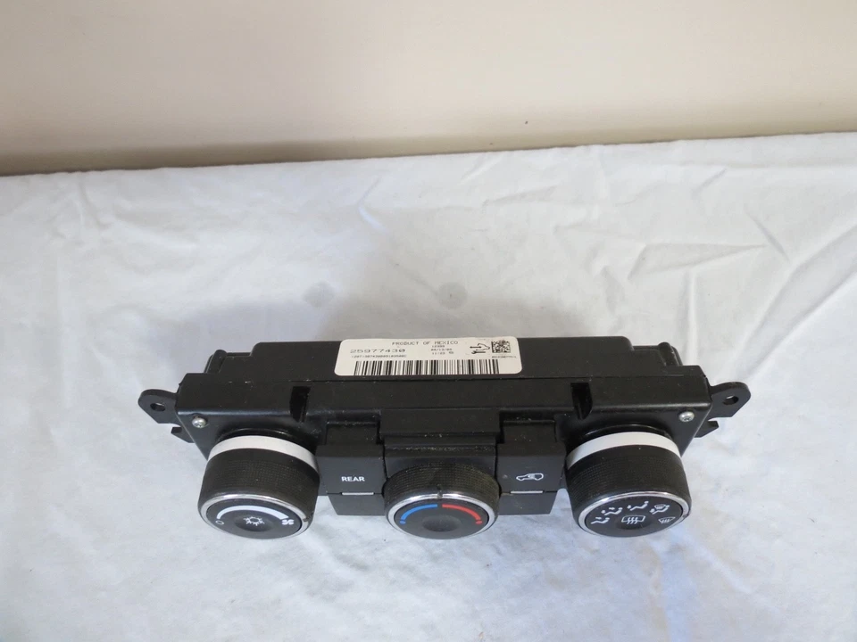 07 08 09 10 Saturn Outlook AC ATC Calentador de temperatura Unidad de módulo de control de clima OEM GM Foto 3 de 4