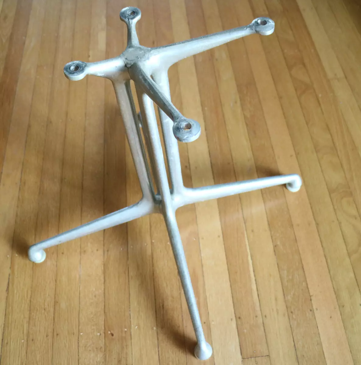 Herman Miller Eames Fiberglass La Fonda Chair Base Aluminum silver seat chrome