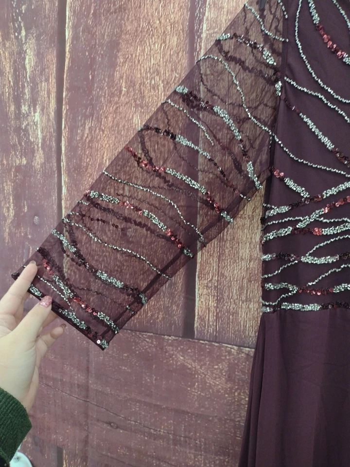 Vestido Jkara Marou, Color Vino, Talla 14W Foto 3 de 4