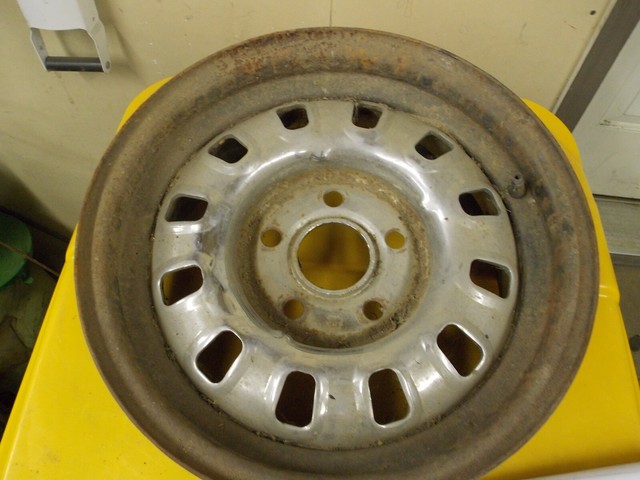 1968 1969 Ford C8zz 1007 E Or C Stamped Steel Chrome 14 X 6 Mustang Torino Wheel For Sale Online Ebay