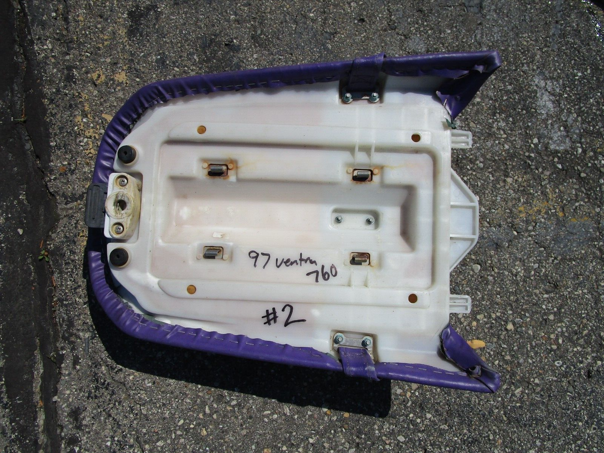 97 YAMAHA WAVE VENTURE 760 REAR SINGLE SEAT ASSEMBLY GH3-U372A-00