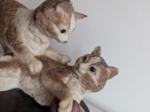 The Juliana Collection The Juliana Collection Kittens Figurine Collectable - Picture 2 of 9