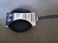 Image of Circulon Scratch Defense Extreme Non-stick Induction Frying Pan 21.5cm