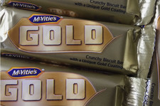 McVities Gold Biscuit Bars crunchy biscuit bar - multiple choice