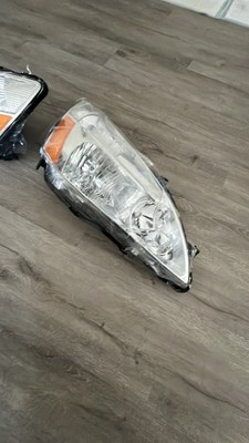 #ad CAR HEADLIGHTS HONDA OR NISSAN NEW NO COMPROMISE CHECK $160.00