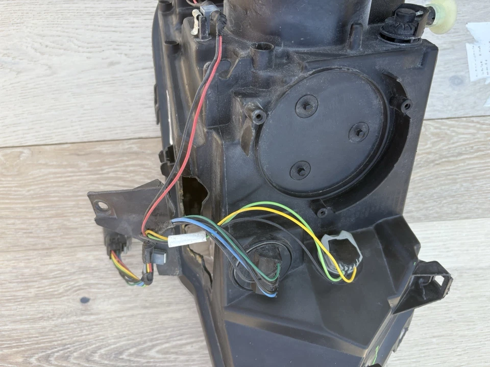 Chevrolet Impala 2015-2020 faro xenón oculto lado del conductor Foto 4 de 4