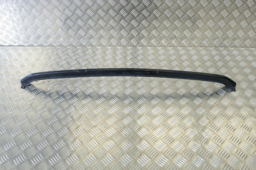 VW PASSAT B7 2012 Stoßstange Verstärkung Leiste vorne 3AA807651A