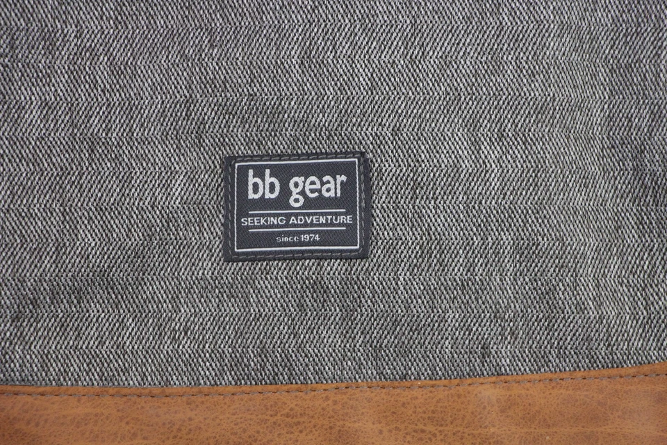 Сумка для подгузников BB Gear Baby Boom серая холщовая в стиле почтальона большая - Изображение 2 из 4