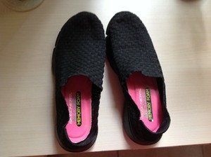 skechers air cooled memory foam womens pink