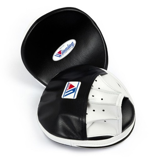 Winning Boxing Oval Curved Punch Mitts -Focus Pad - Mitts Black/White - leather - Picture 2 of 2