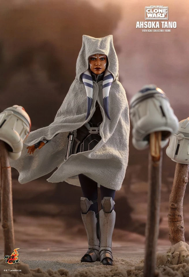 Figura de acción Star Wars: The Clone Wars Ahsoka Tano Hot Toys escala 1/6 nueva Foto 2 de 4