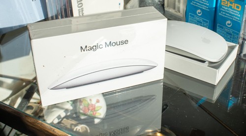 Apple Magic Mouse 2 - Silver NIB Model A1657 Macintosh Computer Accessory