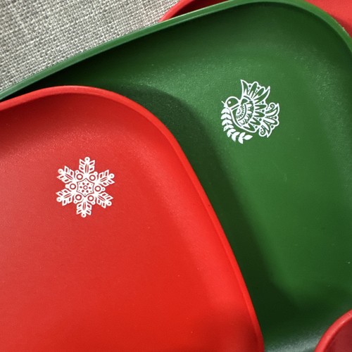 Platos de vacaciones cuadrados Tupperware vintage de 8" tazas posavasos Navidad hechos en EE. UU. - Imagen 3 de 5
