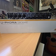 Behringer U-PHORIA UMC404HD Audiophile 4x4 24Bit/192kHz USB Audio/MIDI Interface