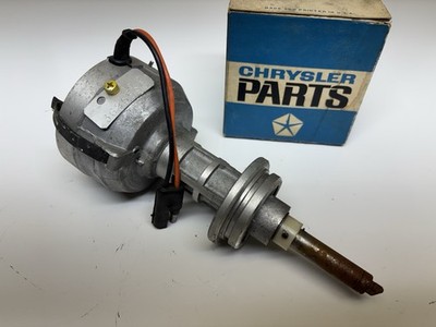 NOS Mopar Big Block 383 400 Distributor with Electronic Ignition 3656596