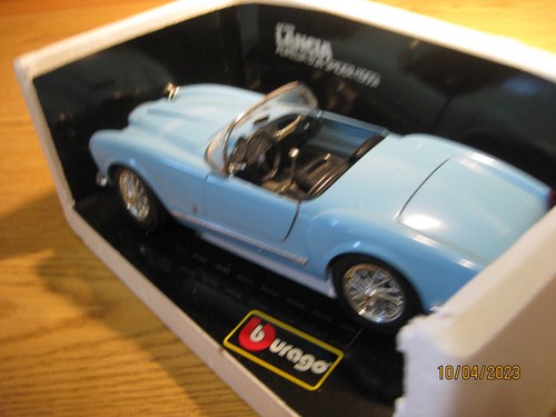 1/18 1955 LANCIA B24 AURELIA SPYDER IN LIGHT BLUE BY BURAGO #3010 - Picture 8 of 18