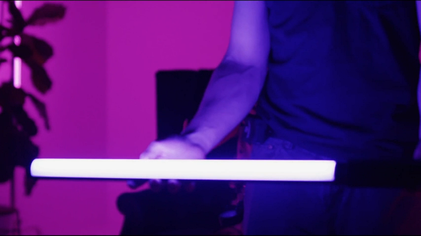 APUTURE Amaran T4c RGBWW LED Tube Light With Battery Grip  4 Rgbww Led Tube Light With Battery Grip 4 1184873659