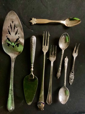 Lot of 8 Silver Plate Serving Pieces Elegant Holiday Dining Parson Spoon 925?