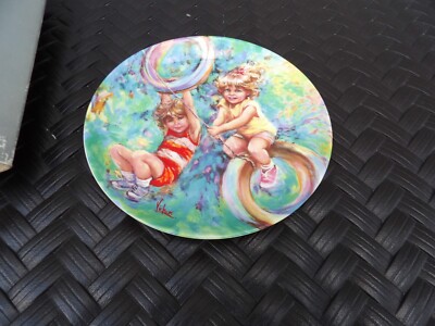 Wedgewood Queens Ware Collectors Plate  Riding High  (1986) 8'' plate Vickers