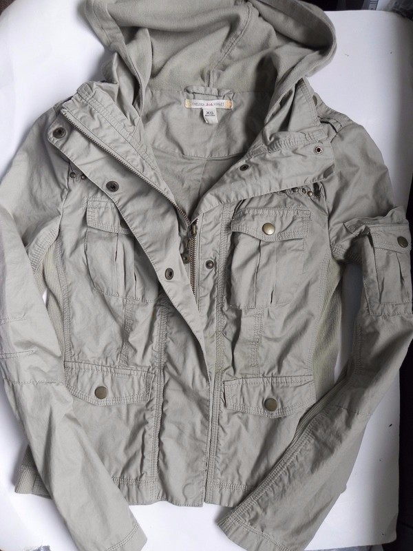 Chelsea & Violet~Tan light weight Jacket size XS