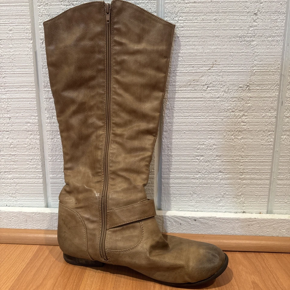 Botas Twisted para mujer hasta la rodilla talla 8,5 marrón 3 cremalleras Foto 3 de 4