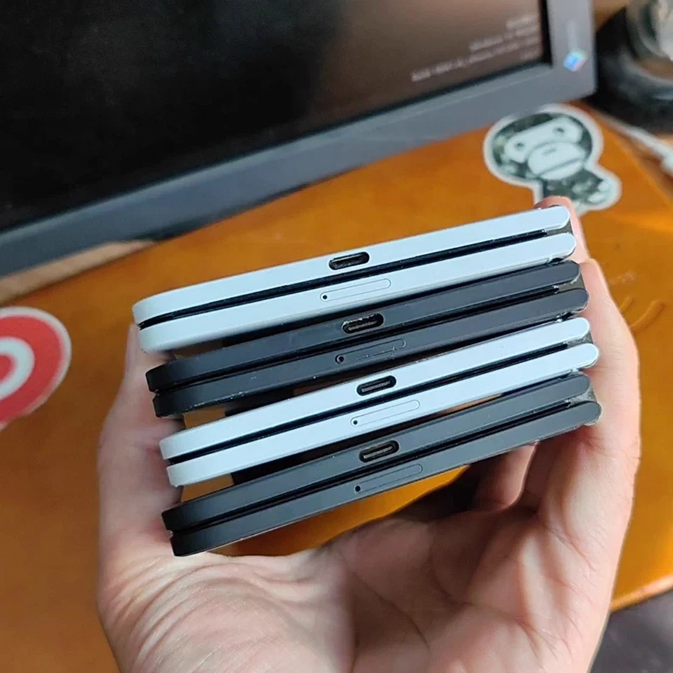 Microsoft Surface Duo 2 - 128/256GB  Unlocked tested good - Image 3 of 4