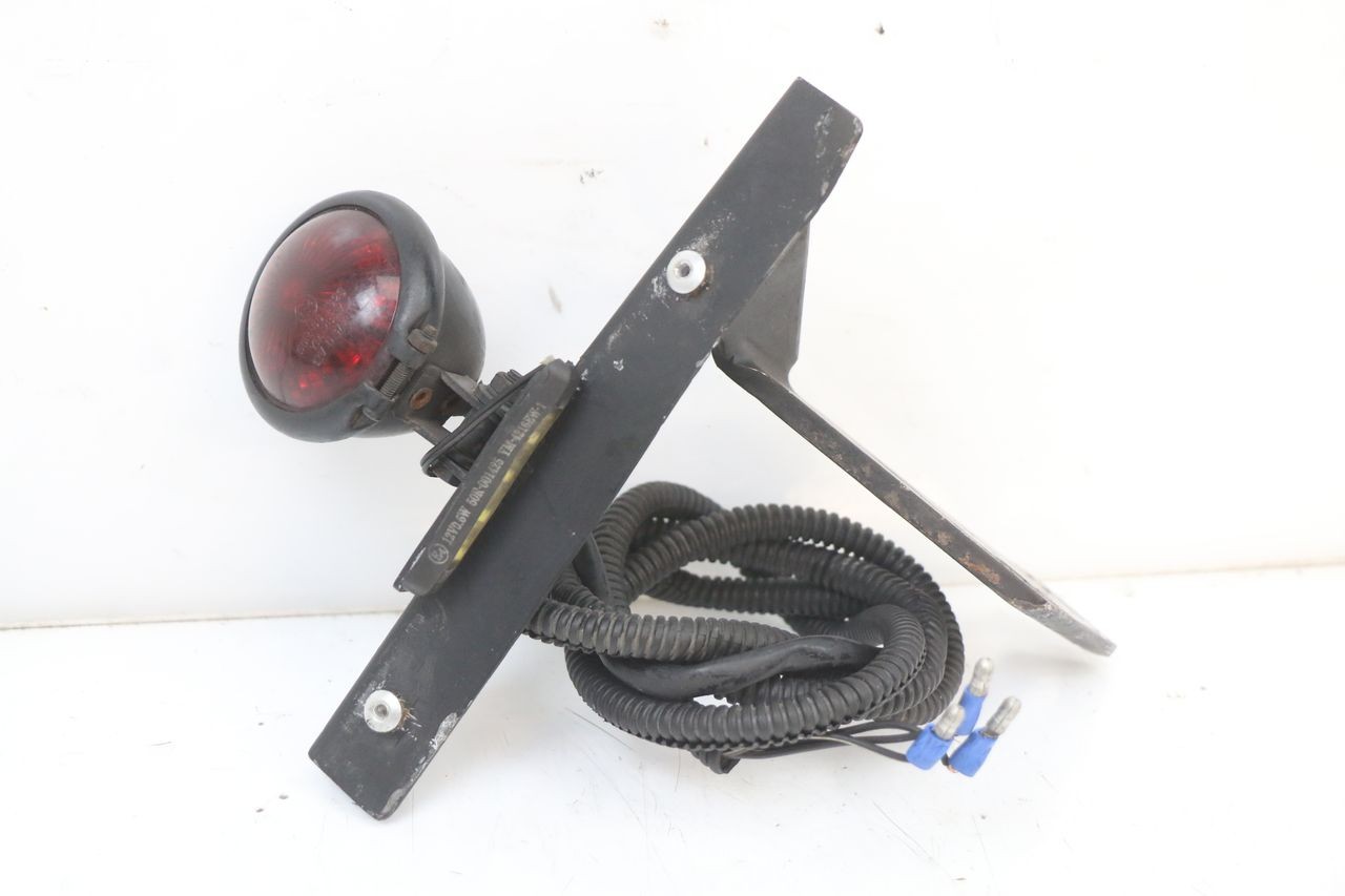TAIL LIGHT - HARLEY DAVIDSON SPORTSTER XL CUSTOM 1200 (2003 - 2004)