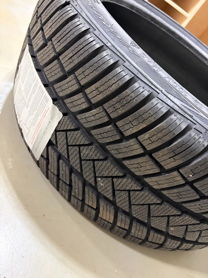 Vredestein WinTrac Pro+ 255/40R19 冬季轮胎 — 第 2/4 张图片