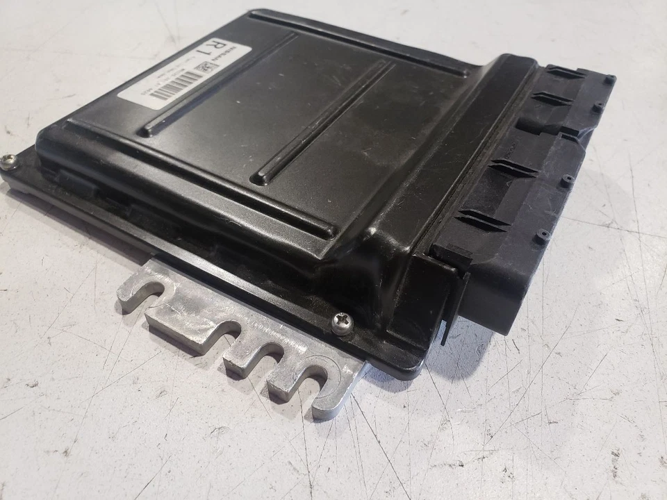 Módulo de controle do motor ECU - 2004 Infiniti G35 Coupe automático - 03-04 fabricante de equipamento original Mec-35-251 - Imagem 4 de 4