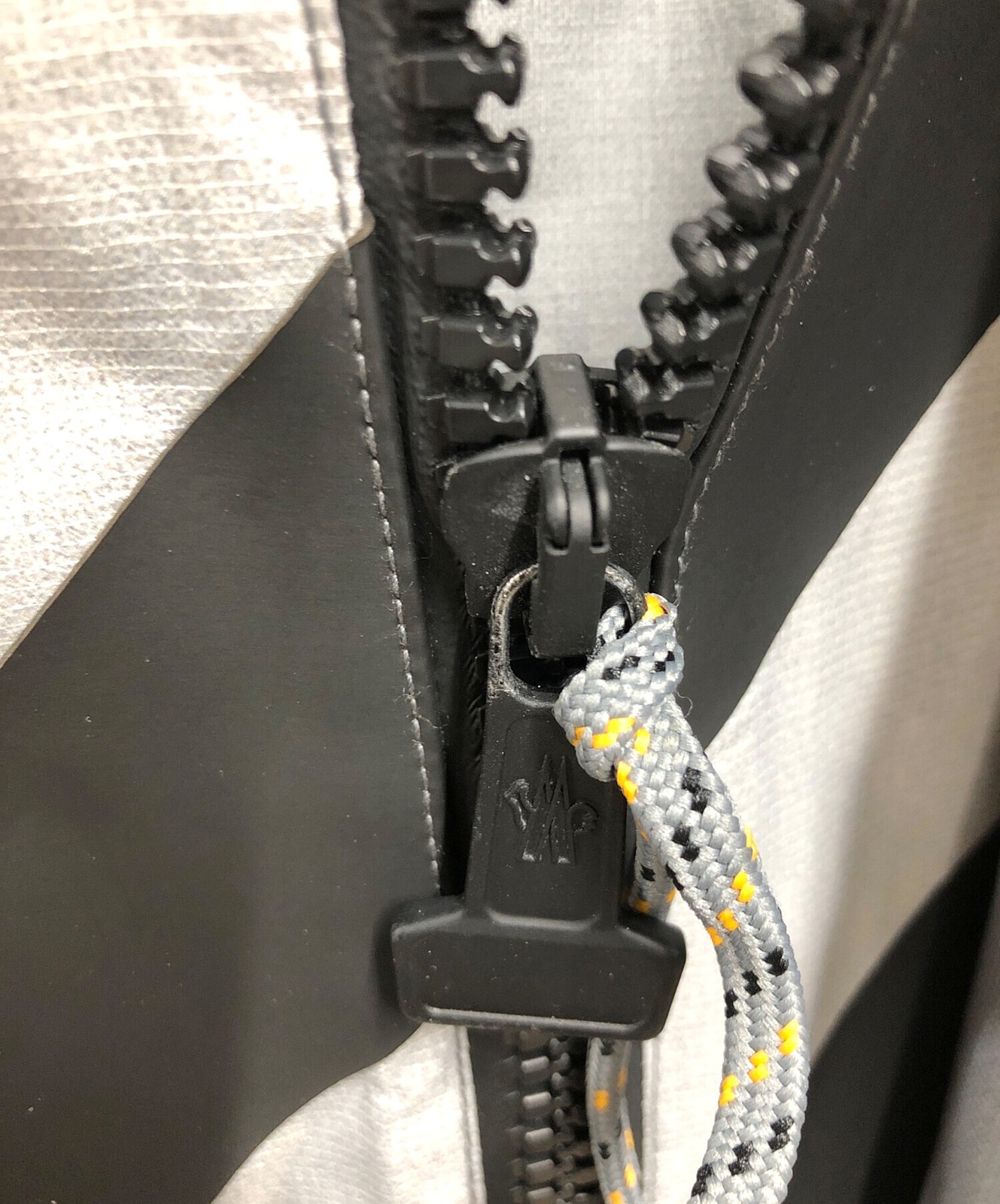 MONCLER/OFFWHITE (Off-White) Nylon Jacket/ Gray/ Size: SIZE 2 thumbnail 4