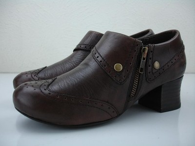 Women's 7.5 M Born Kaila Brown Leather Wingtip Bootie Shoes Side Zip Boot Loafer