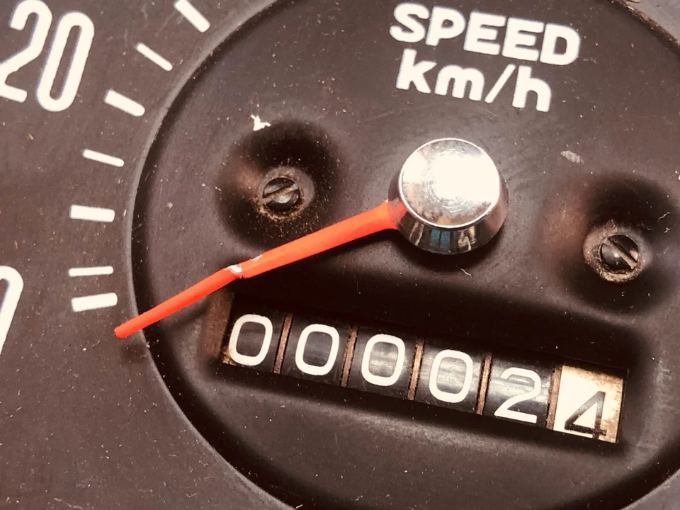 Medidor velocímetro camioneta Toyota Stout años 60 genuino nuevo de stock Foto 3 de 3