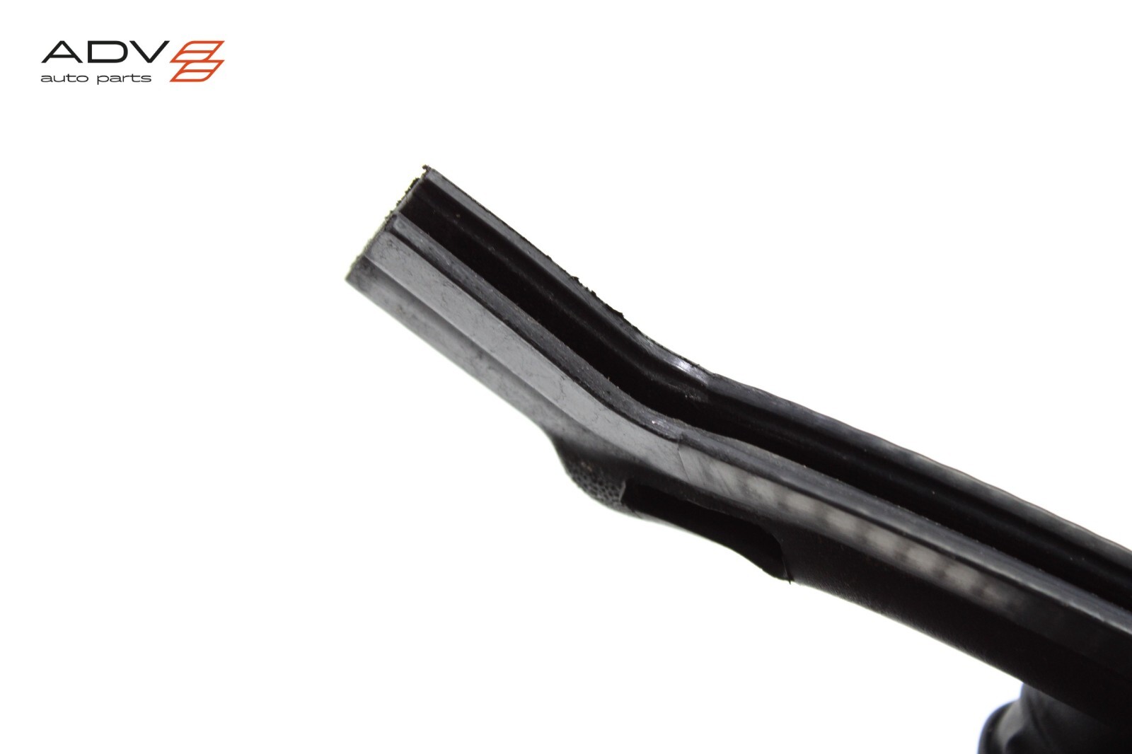 Maserati Levante 2017-2020 Hood seal P/N 13602