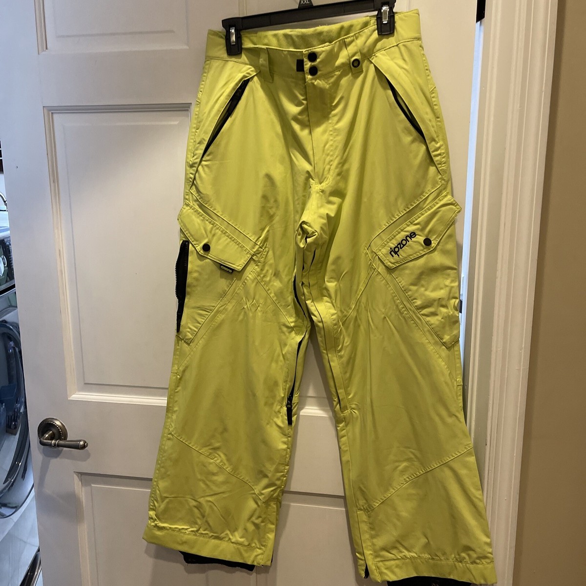 ripzone スノボウェア下 Rip Zone Pants Boys Medium Black Waterproof Winter Ski Snow Gear
