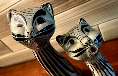 Vtg SURO Signed Mexican Folk Art Hand Painted 2 Ceramic Cats Figurines flowers