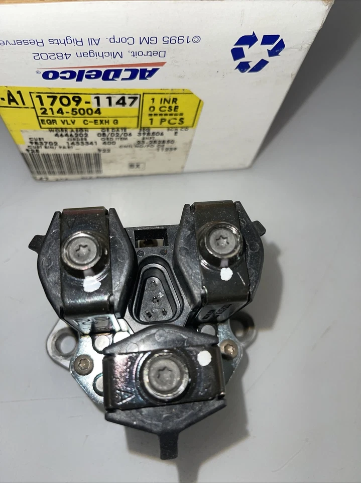 GENUINE GM 17091147 EGR VALVE 3.1,3.8,3.4LTR - Image 3 of 4
