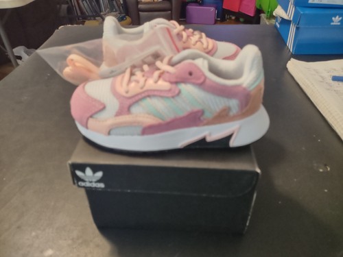 NEW PAIR OF ADIDAS TRESC RUN EL I SIZE 8 TODDLER - Picture 11 of 15