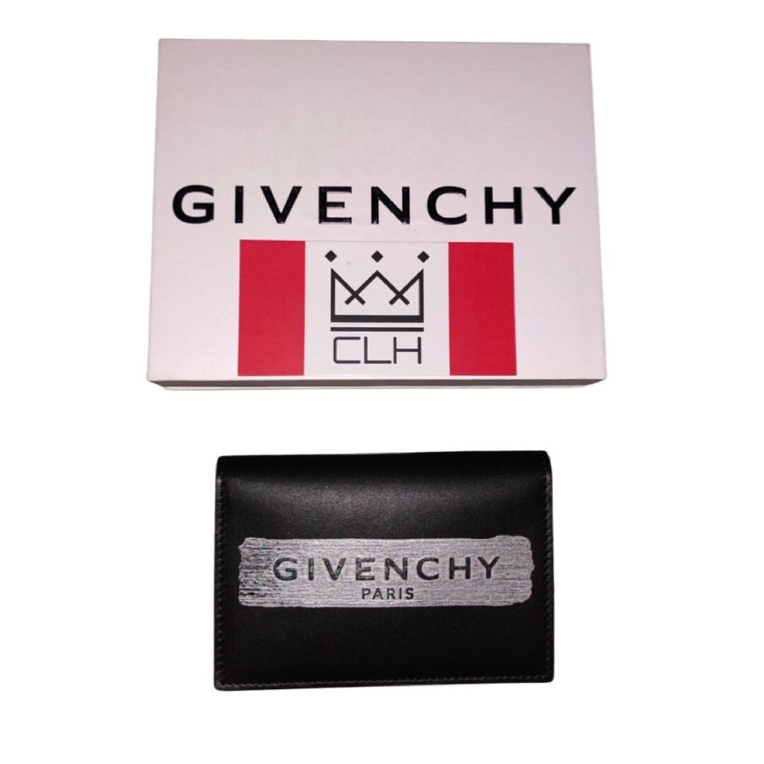 GIVENCHY CARD HOLDER image 3