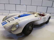 HOTWHEELS 100% 1.18 FERRARI 250 TESTA ROSSA WHITE (DIRTY VERSION) BOX OK