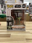 Funko Pop! Star Wars - #402 The Mandalorian with the Child w/ protector
