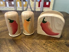 Clay Art 2002 Wood Hand Painted Chili peppers Napkin Holder, Salt Pepper Shakers