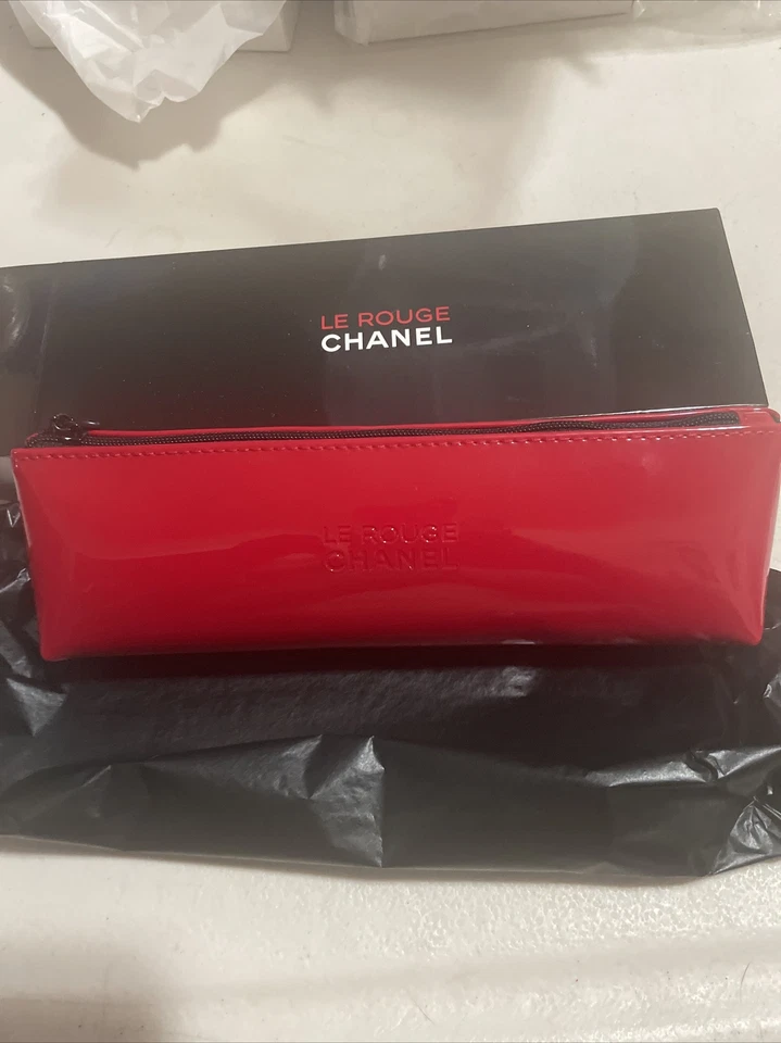 RARE NEW CHANEL LE ROUGE COSMETIC MAKEUP BAG POUCH CASE LIMITED VIP EXCLUSIVE