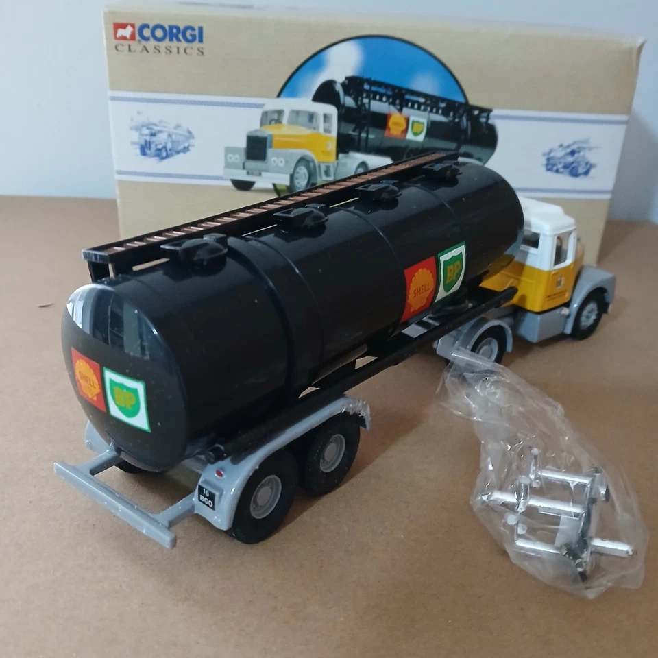 CAMION SCAMMELL HIGHWAYMAN TANKER SHELL MEX/BP CORGI CLASSICS - Immagine 4 di 4