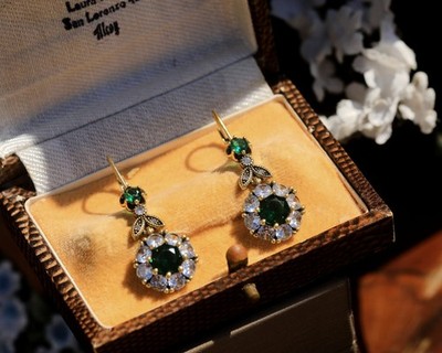 Boucles d'oreilles Art Déco Dormeuses Argenté Serti de CZ