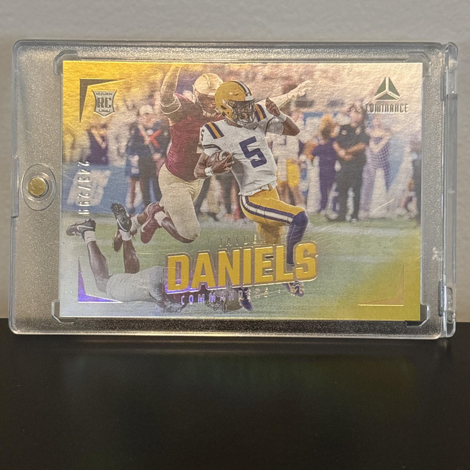 2024 Panini Luminance - Rookies Jayden Daniels #182 Gold /299 (RC)