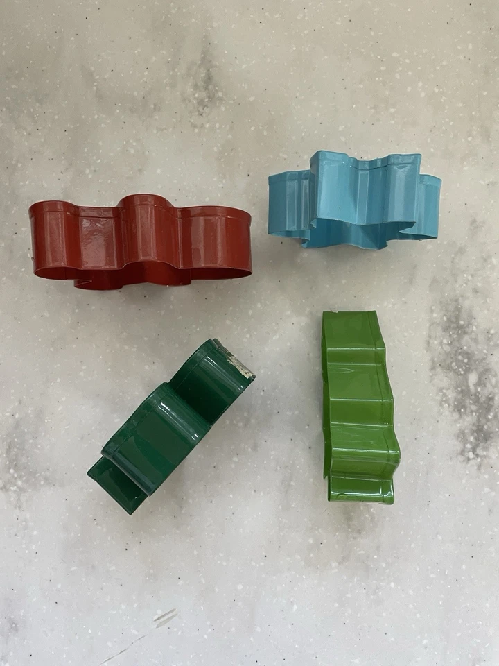 Juego de 4 cortadores de galletas copo de nieve pan de jengibre hombre trébol de pino  Foto 2 de 4