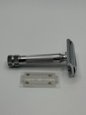 Merkur Solingen DE # 37  Slant Heavy Duty Safety Razor In Box