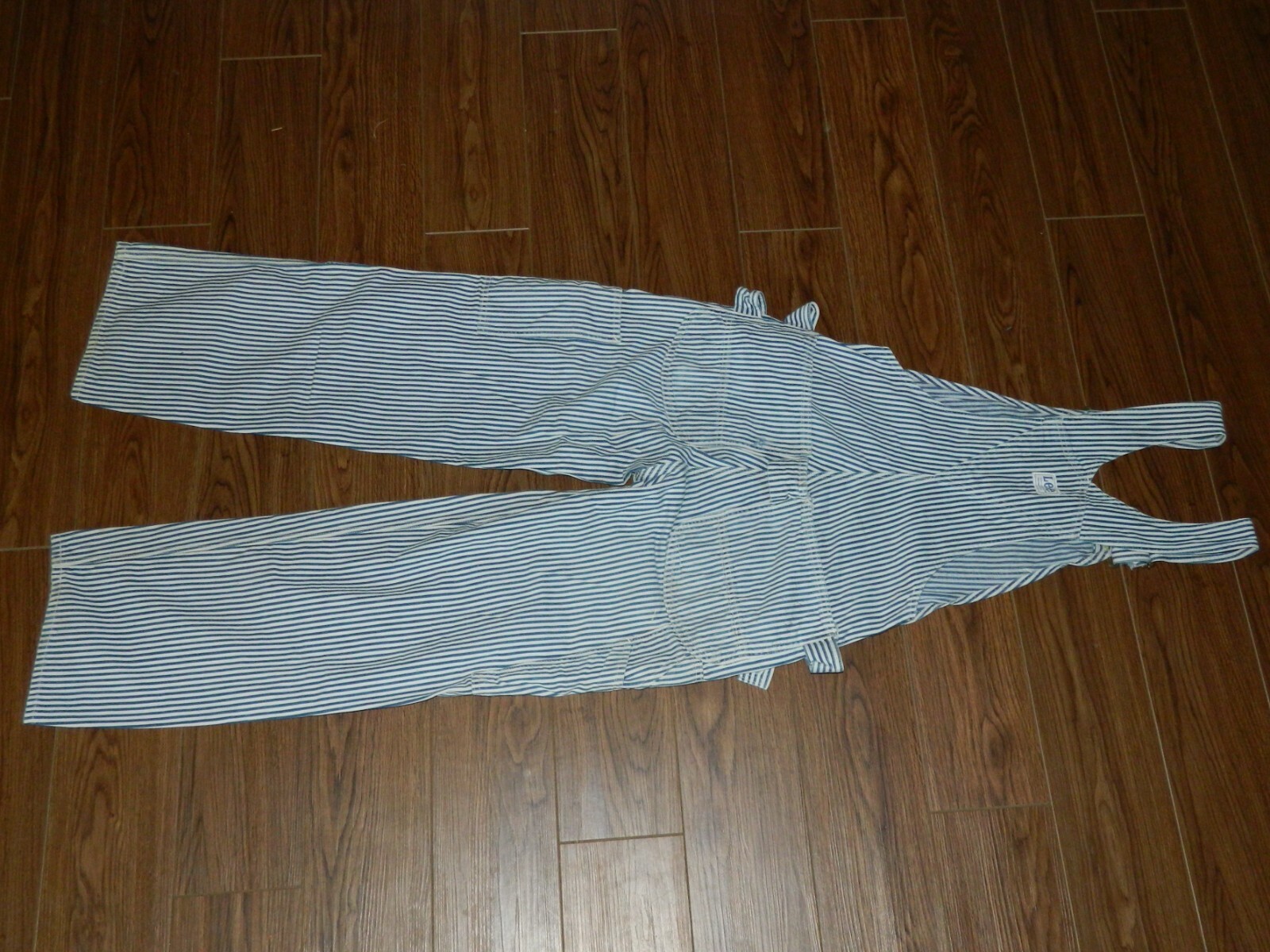 Picture 3 of 23